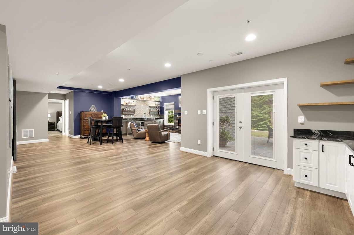 Dining room, Interior, Pendant Lights, Recessed Lighting, Wood Texture Flooring