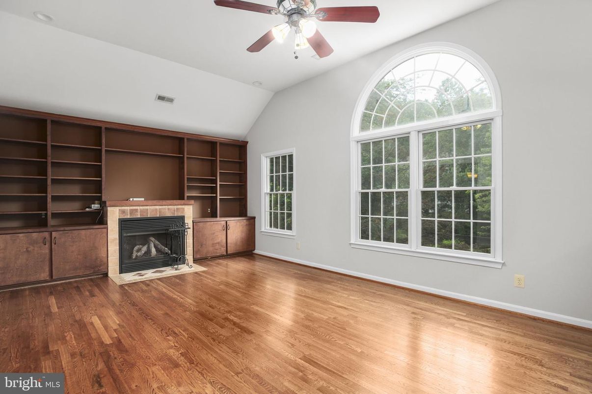 Empty room, Fireplace, Interior, Wood Texture Flooring