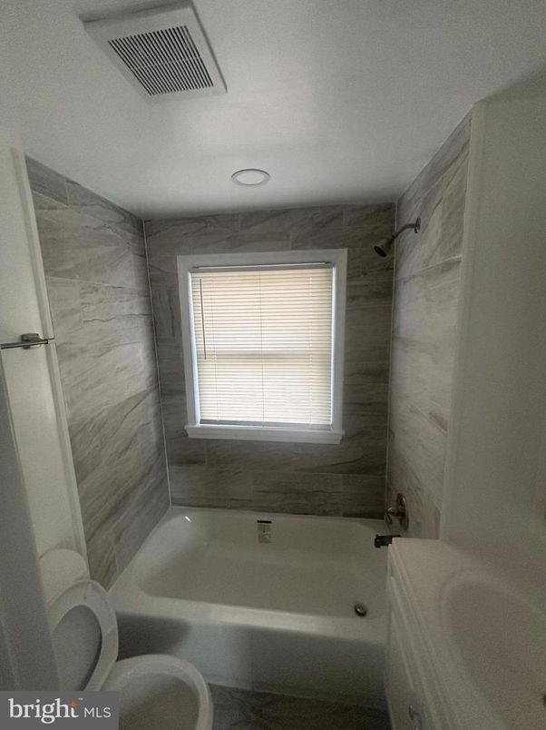 Bathroom, Interior, Marble Walls, Recessed Lighting