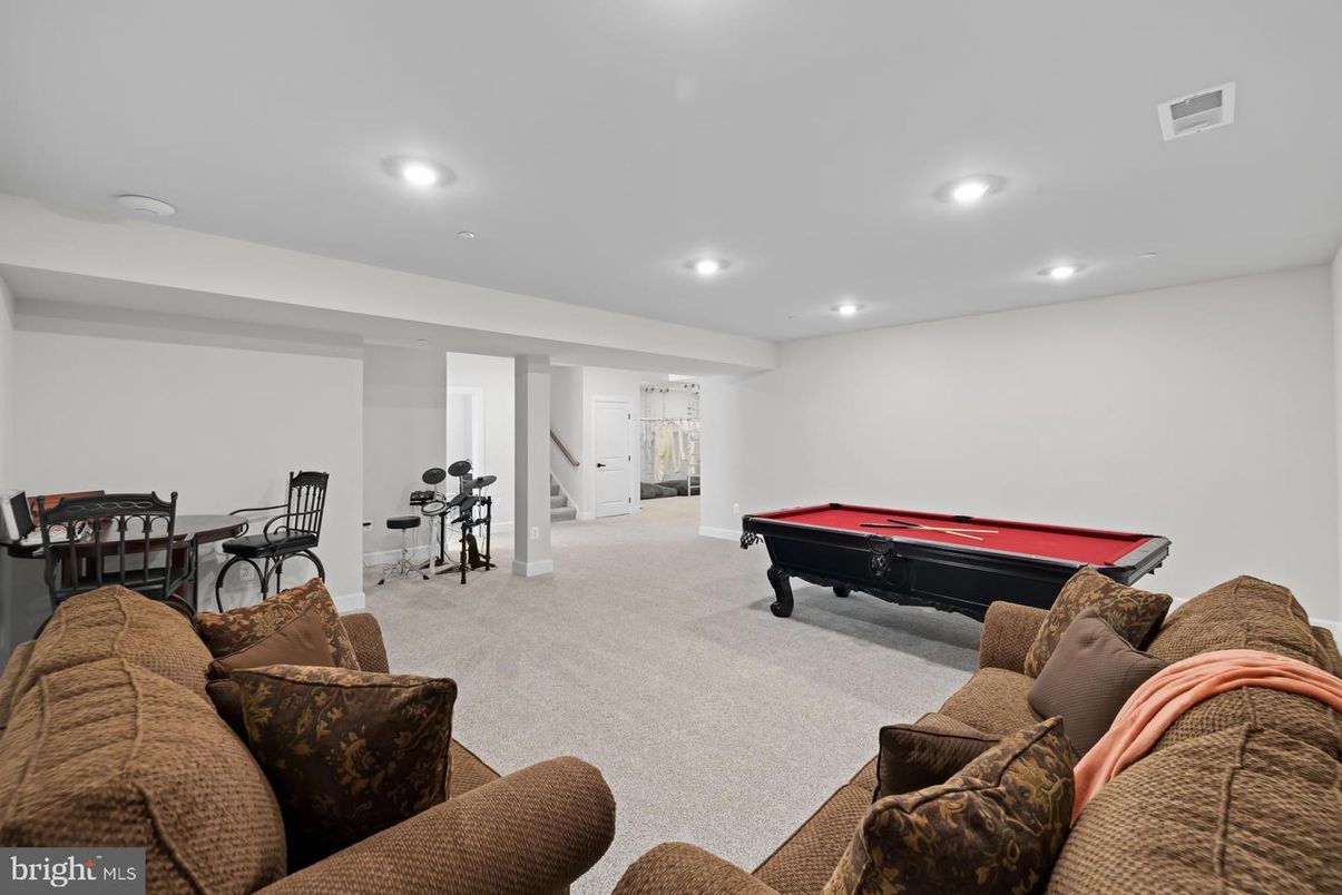 Billiard Table, Game Room, Interior, Recessed Lighting