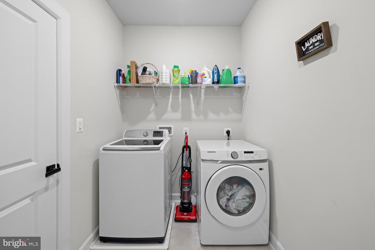 Interior, Washer