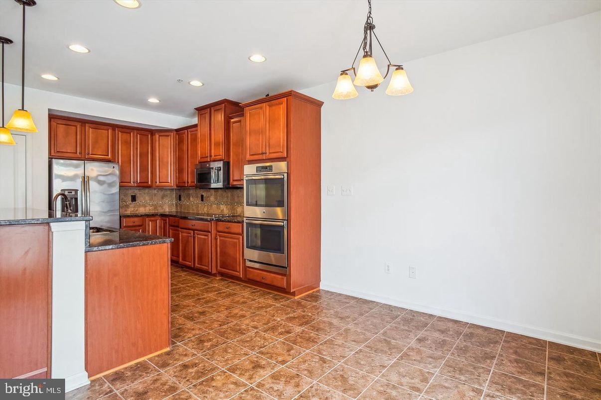 Interior, Kitchen, Pendant Lights, Recessed Lighting, Stainless Steel Appliances