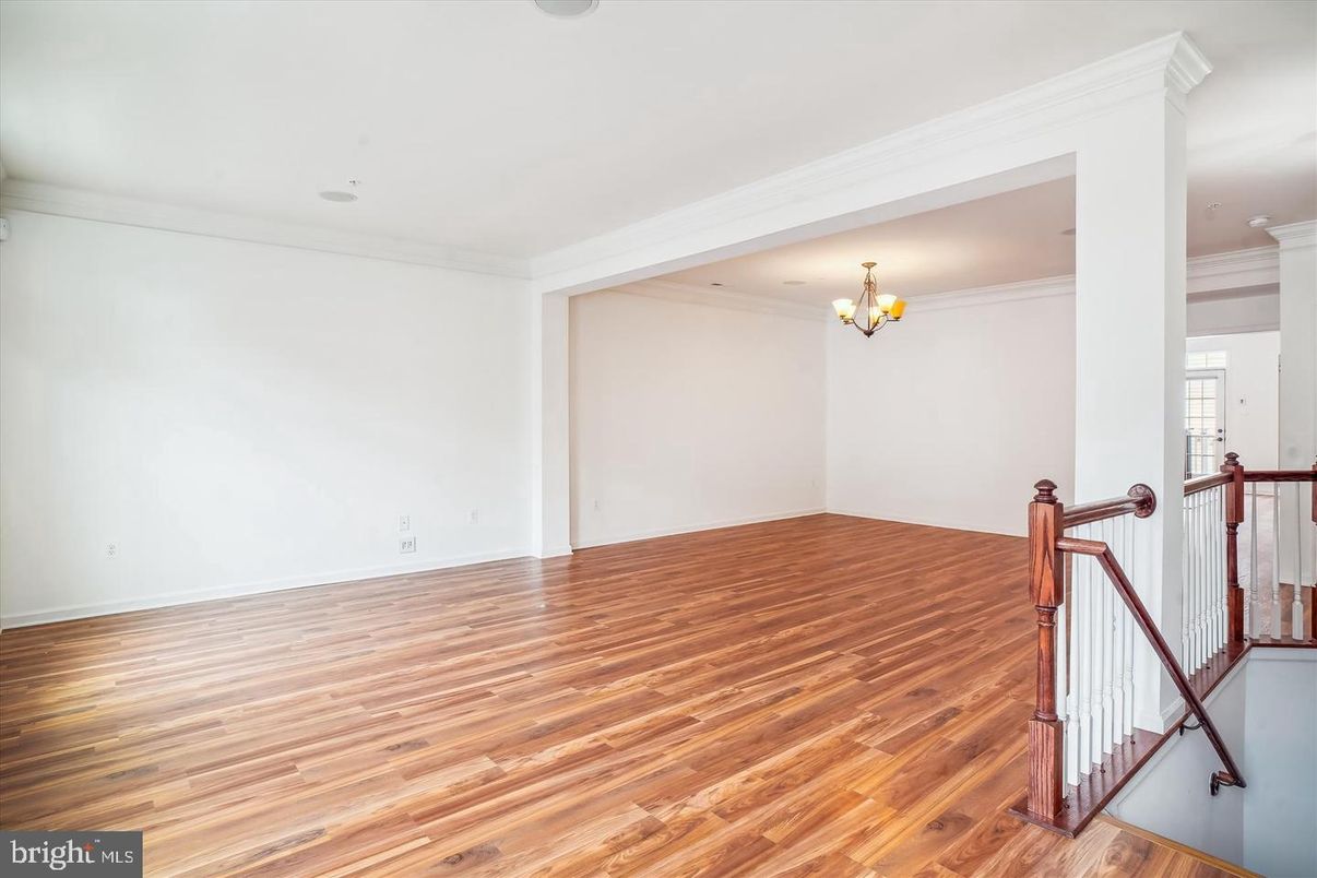 Chandelier, Empty room, Interior, Wood Texture Flooring