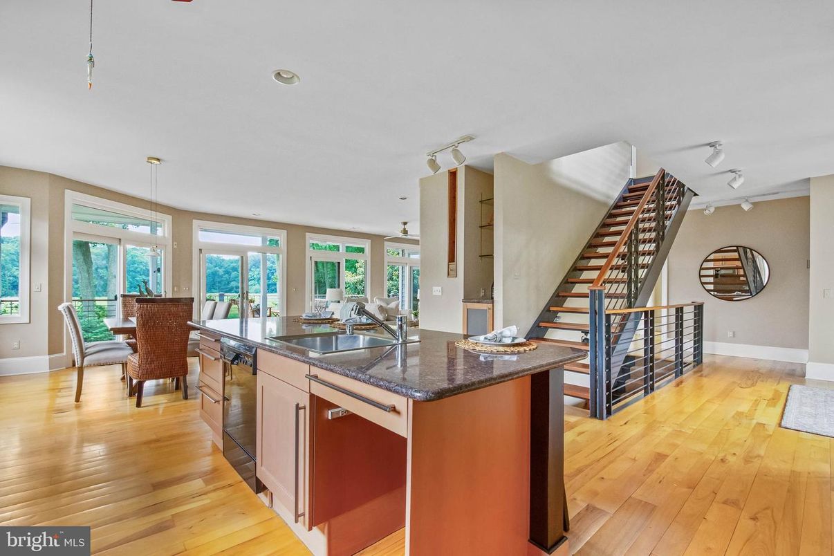 Dining room, Interior, Kitchen, Pendant Lights, Recessed Lighting, Wood Texture Flooring