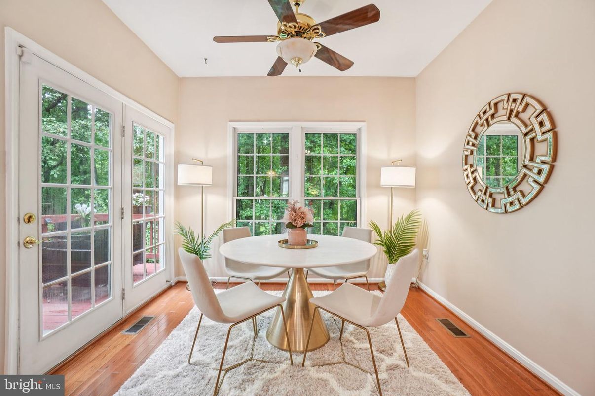 Dining room, Interior, Wood Texture Flooring