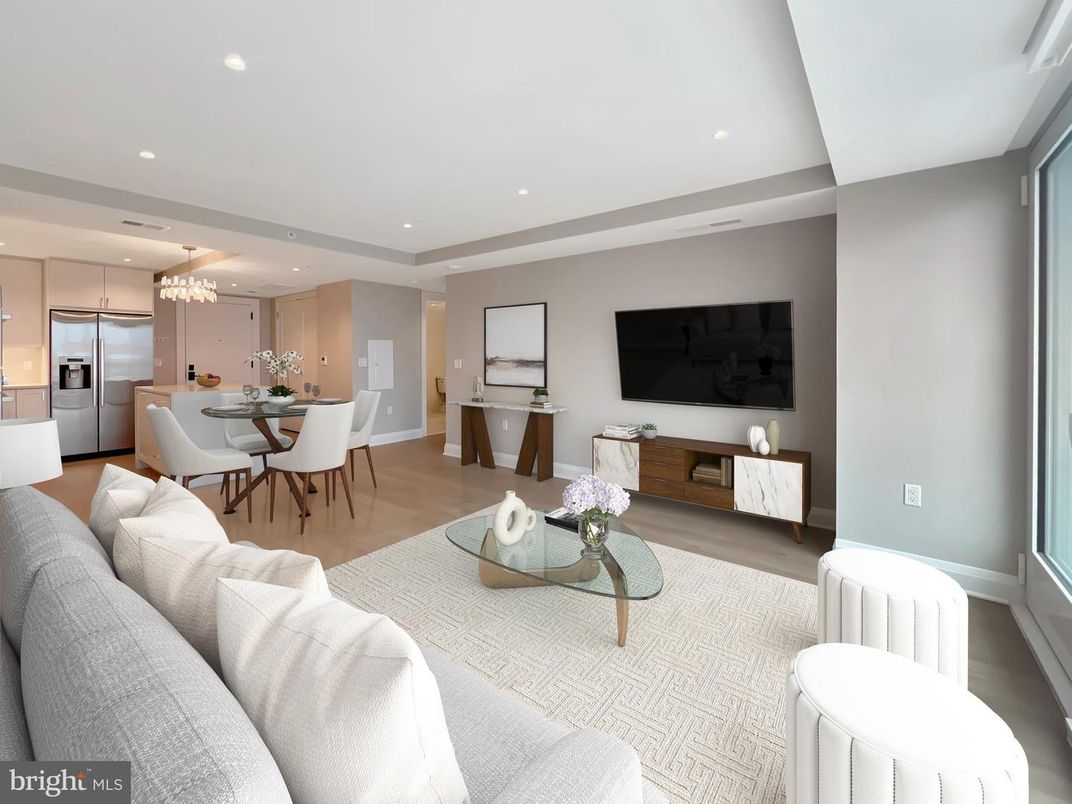 Chandelier, Dining room, Interior, Kitchen, Living room, Pendant Lights, Recessed Lighting, Stainless Steel Appliances, Wood Texture Flooring