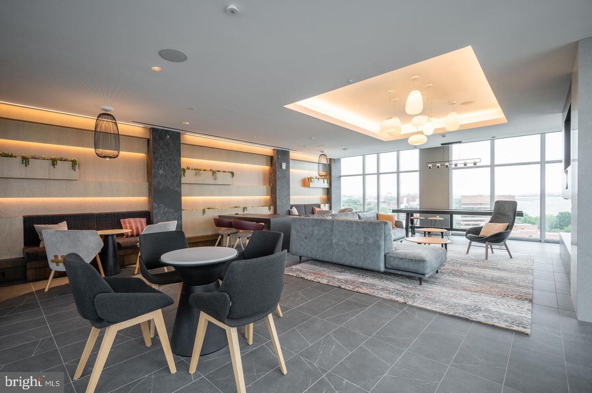 Dining room, Interior, Living room, Pendant Lights, Recessed Lighting