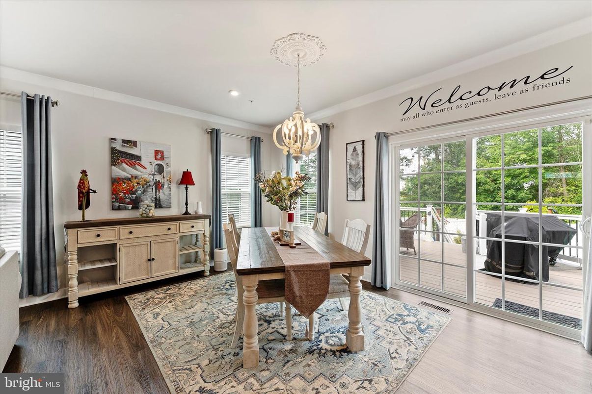Chandelier, Dining room, Interior, Recessed Lighting, Wood Texture Flooring