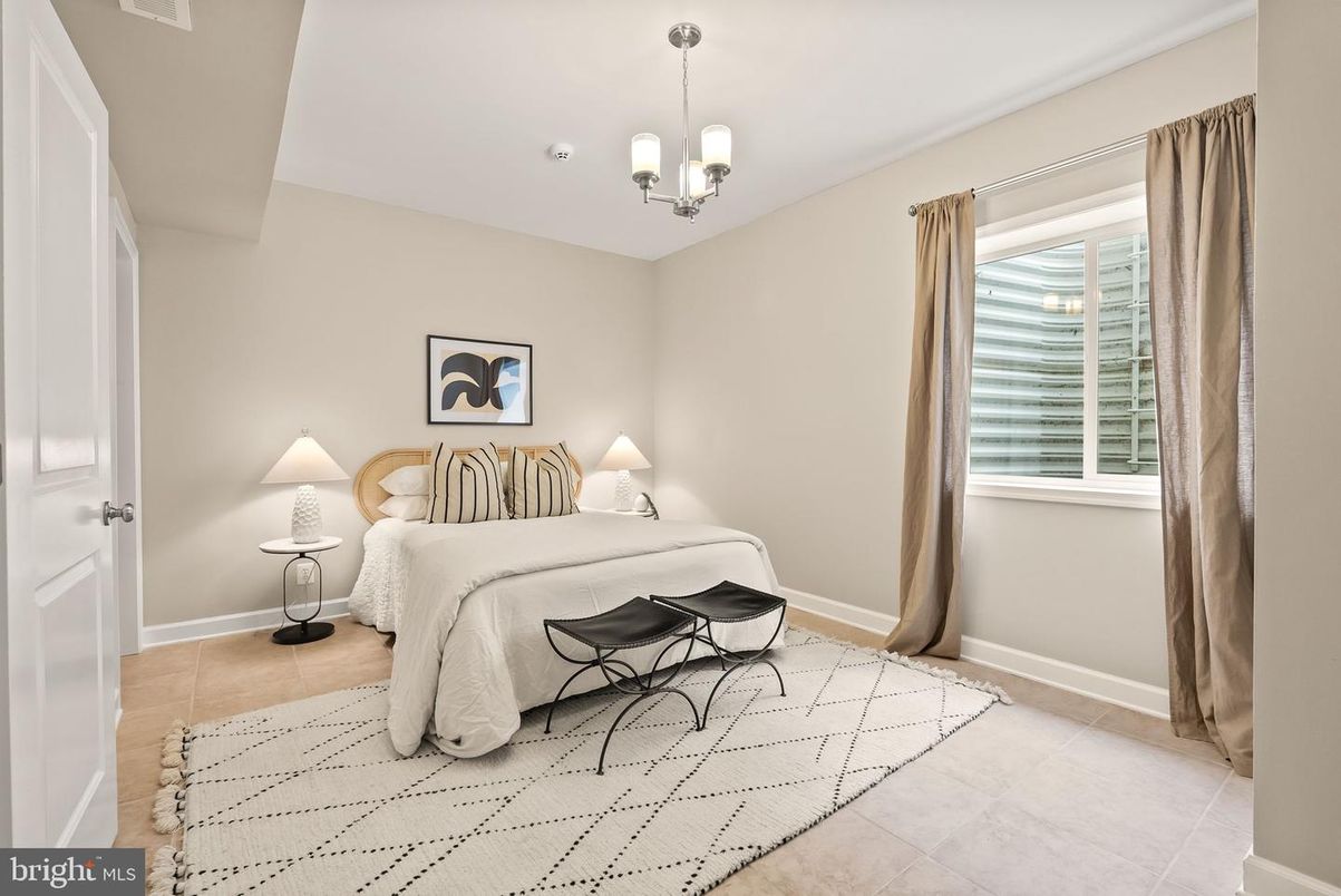 Bedroom, Interior, Pendant Lights