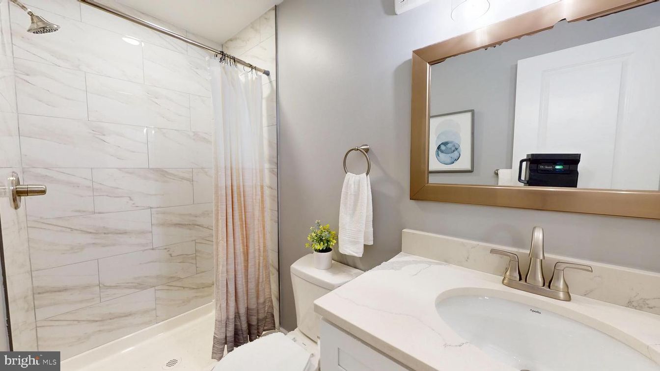 Bathroom, Interior, Marble Walls