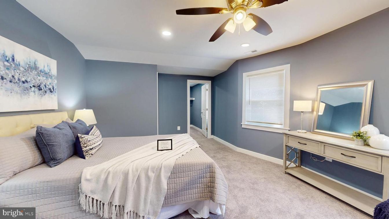 Bedroom, Interior, Recessed Lighting