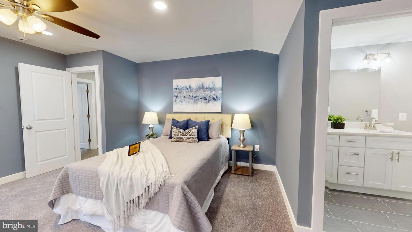 Bedroom, Interior, Recessed Lighting