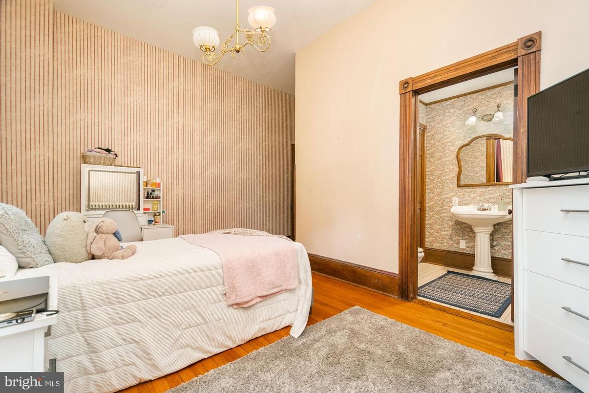 Bedroom, Chandelier, Interior, Wood Texture Flooring