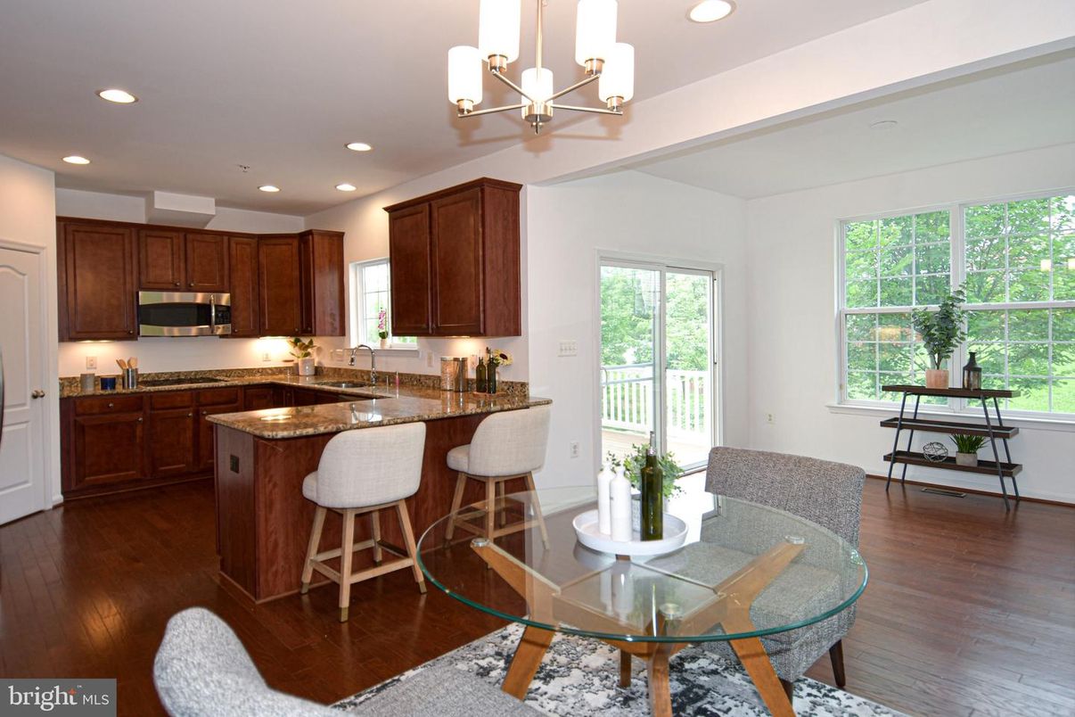 Chandelier, Dining room, Interior, Kitchen, Recessed Lighting, Wood Texture Flooring