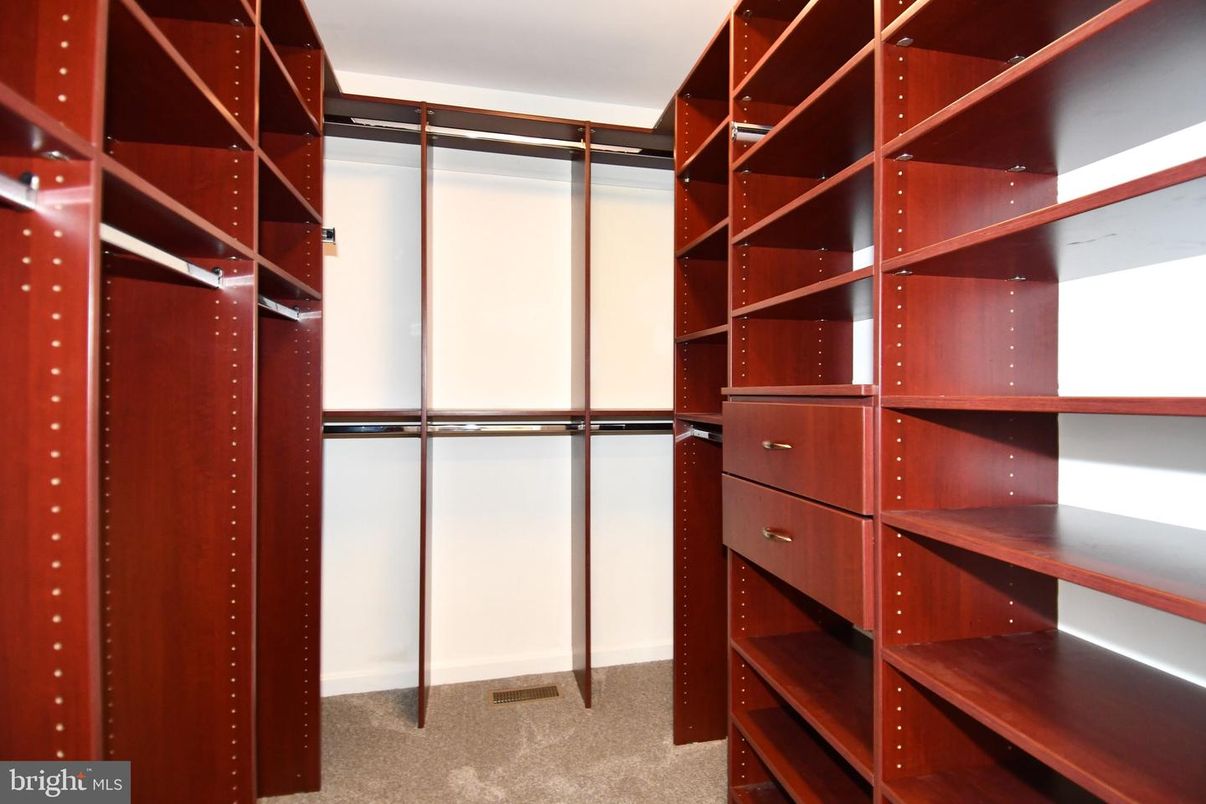 Interior, Walk-in Closets