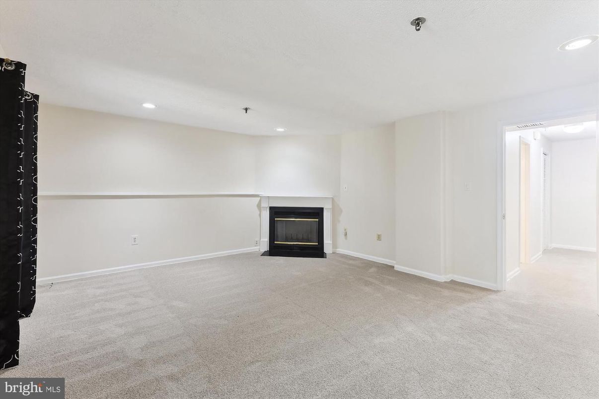 Empty room, Fireplace, Interior, Recessed Lighting