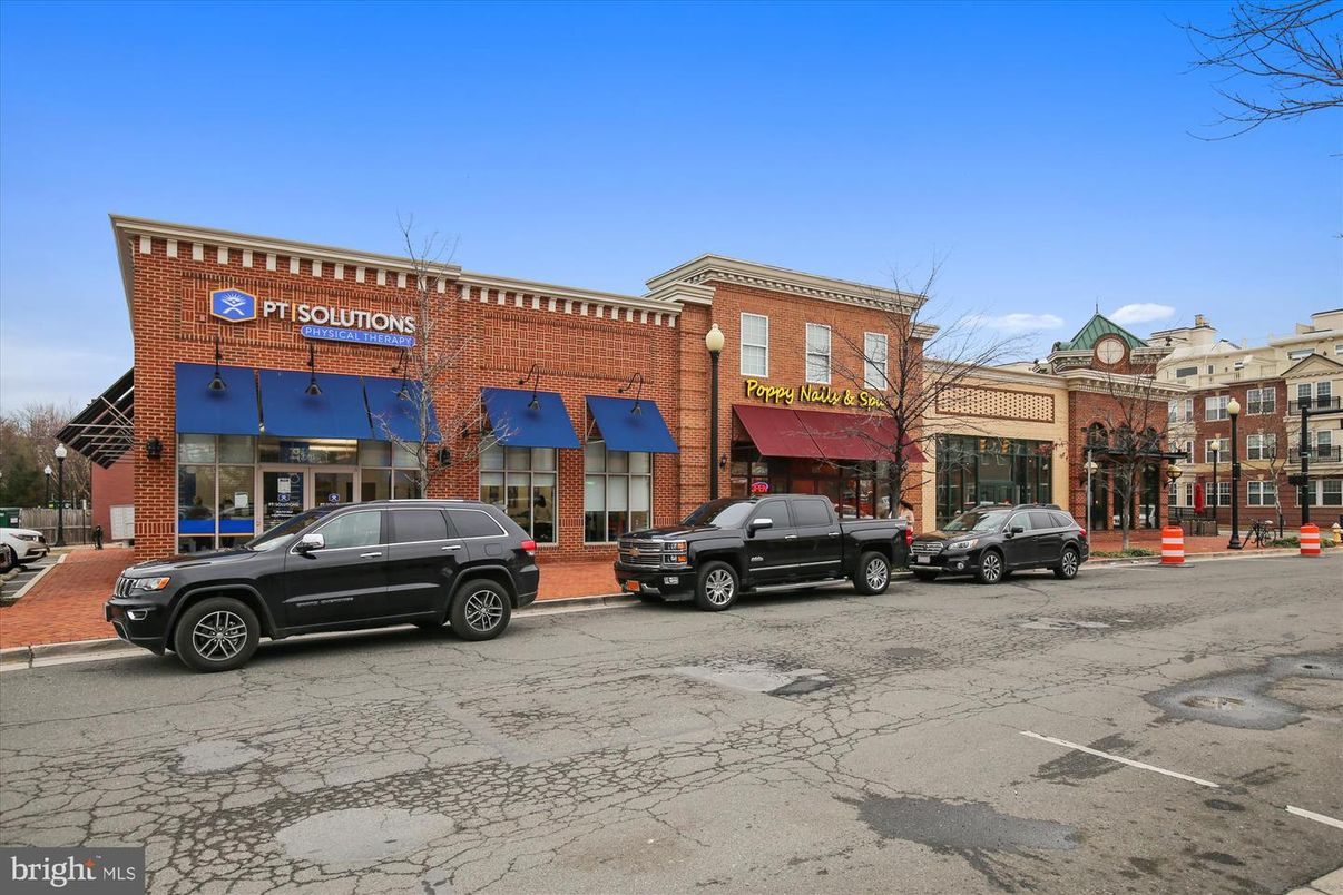 Exterior, Facade, Brick Facade, None