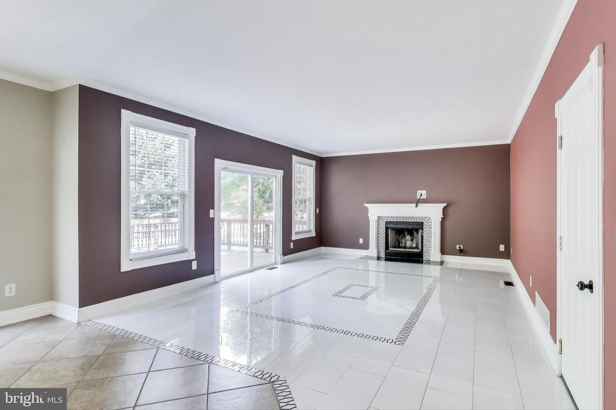 Empty room, Fireplace, Interior