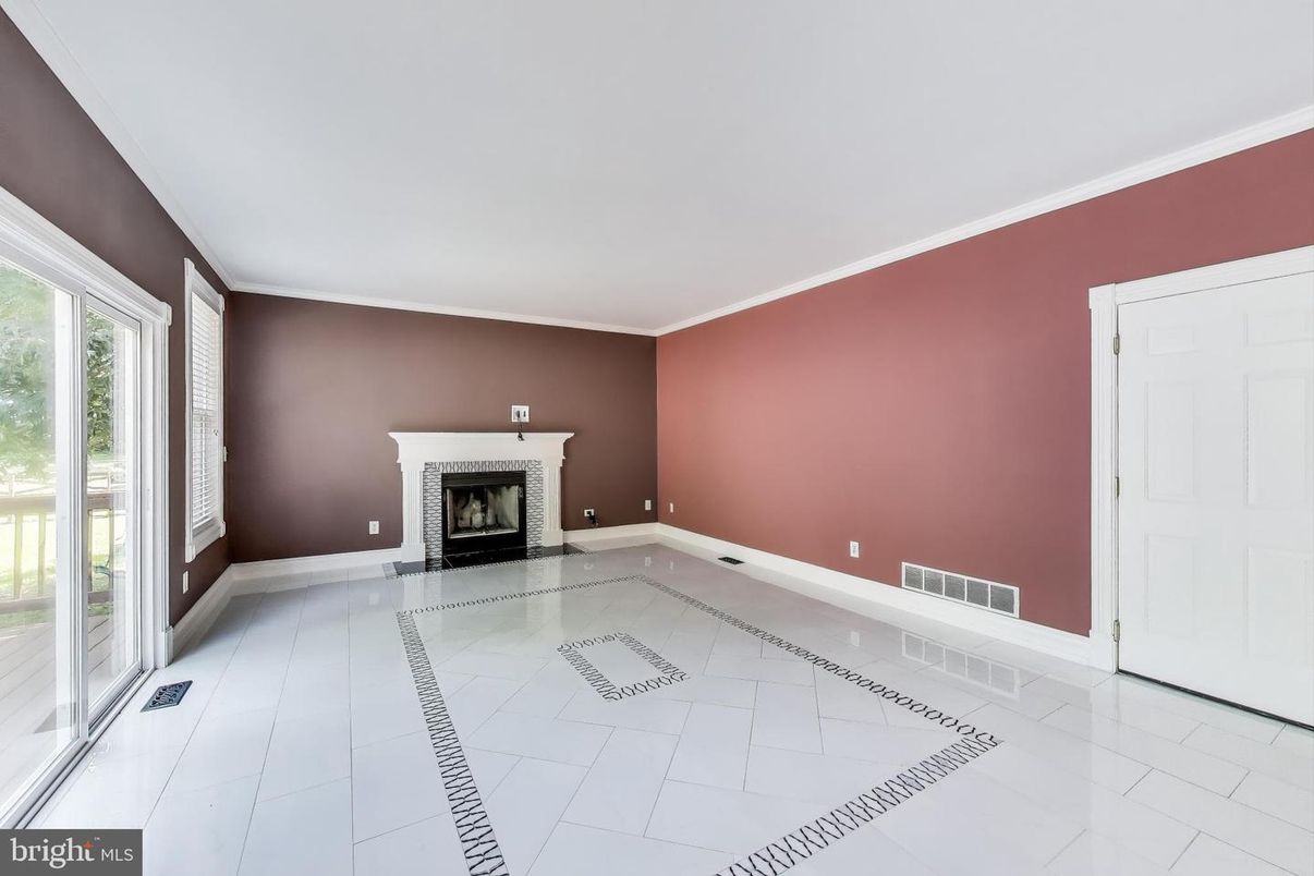 Empty room, Fireplace, Interior