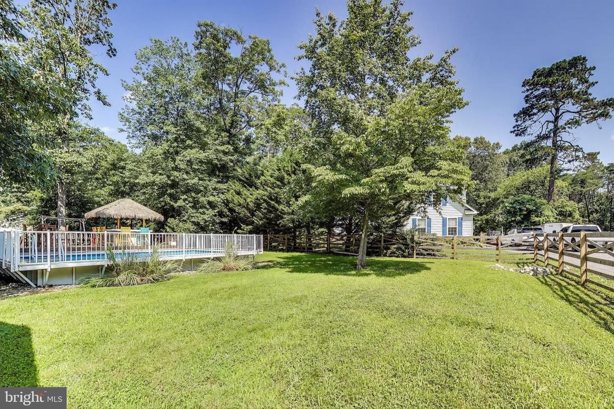 Backyard, Exterior, Pool