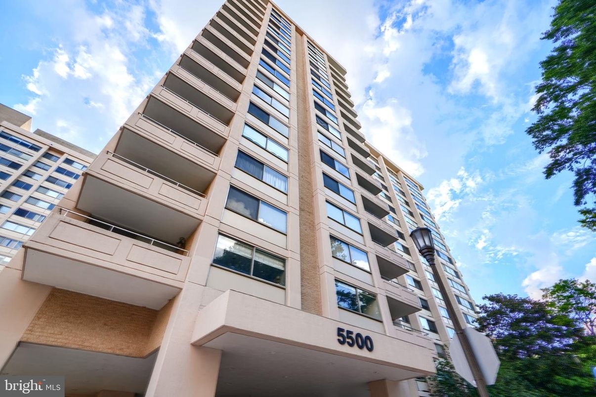 Exterior, Facade, Condo Building