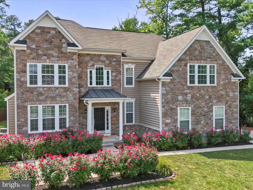 Exterior, Facade, Brick Traditional