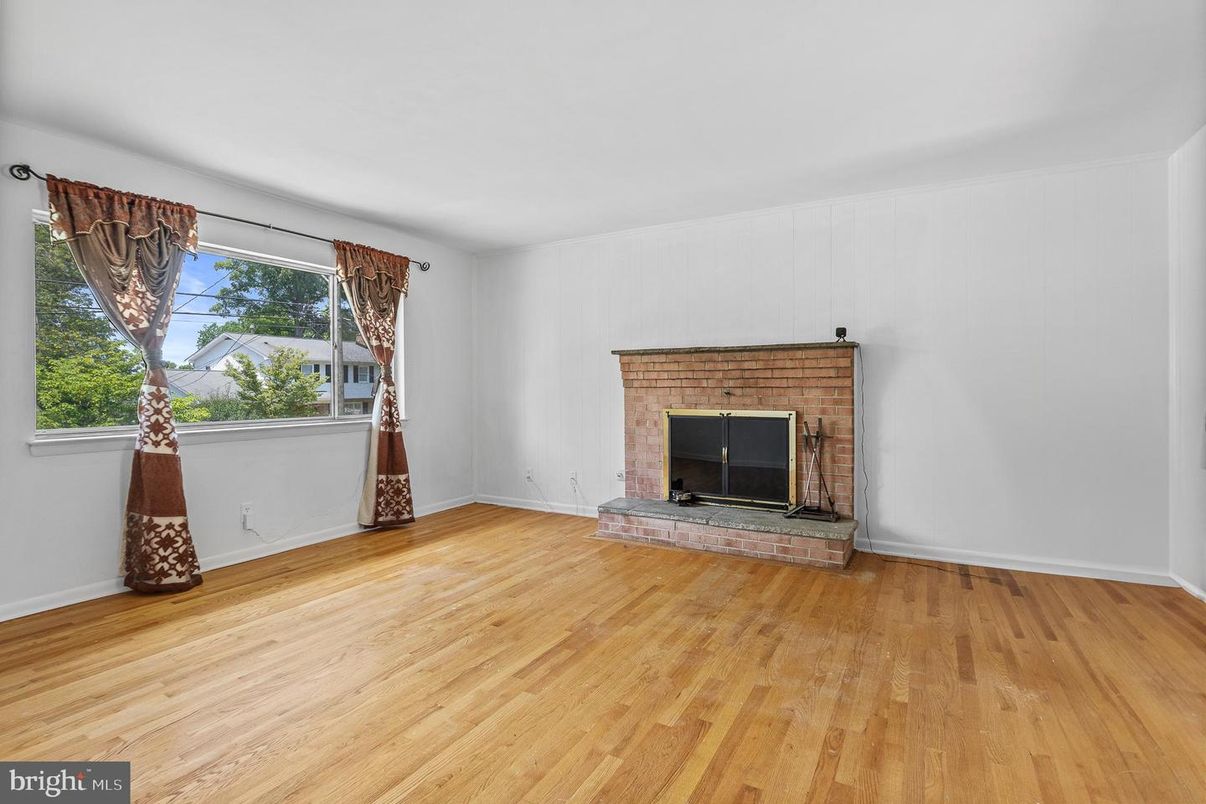Empty room, Fireplace, Interior, Wood Texture Flooring