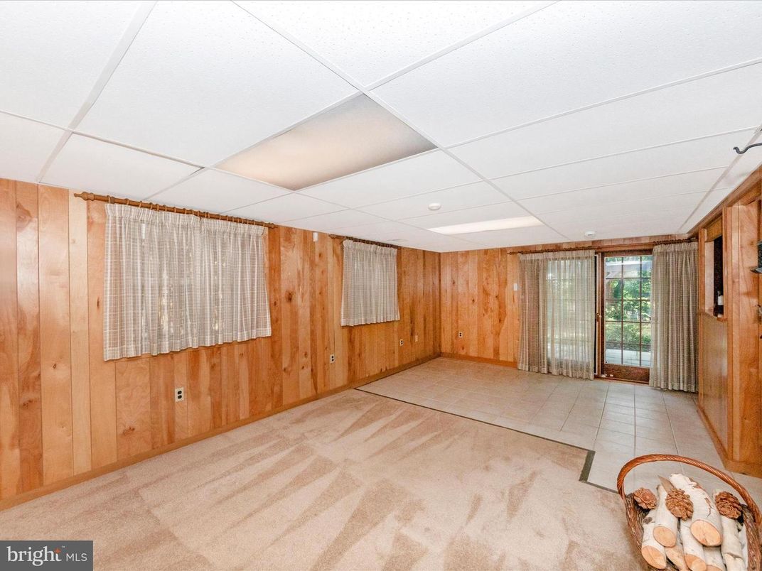 Interior, Wooden Walls