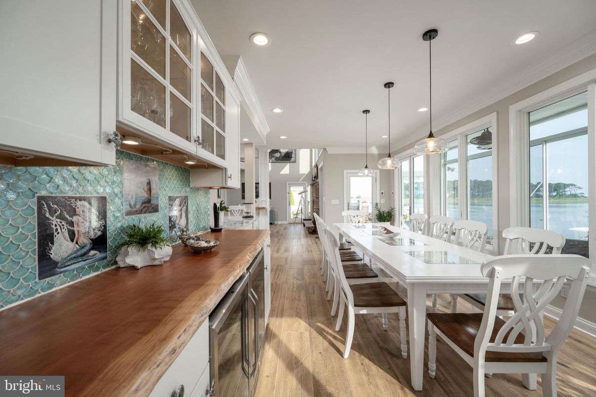 Dining room, Interior, Kitchen, Pendant Lights, Recessed Lighting, Water, Wood Texture Flooring