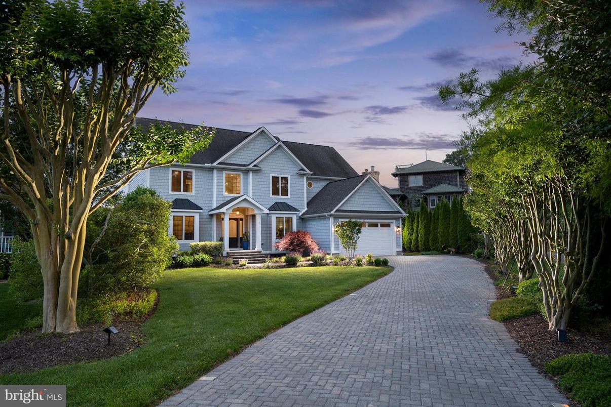 Attached, Backyard, Exterior, Facade, Farmhouse