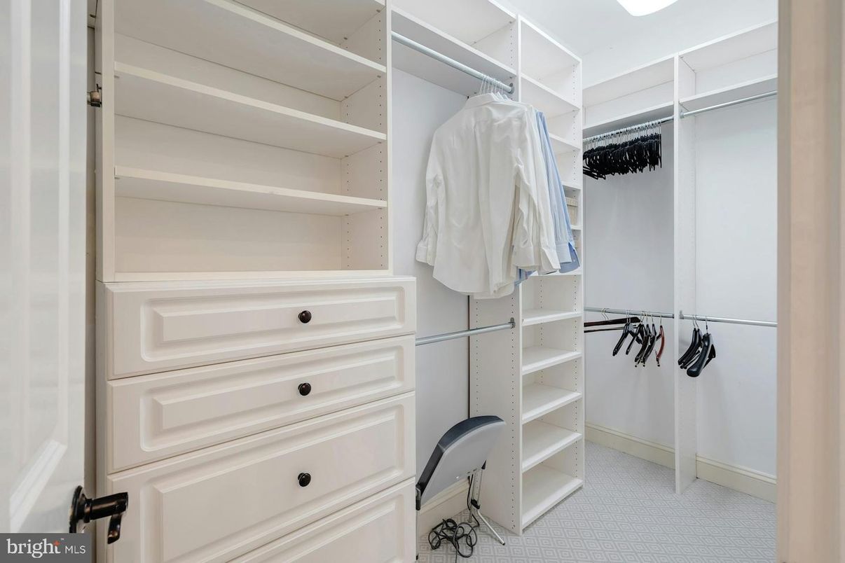 Interior, Walk-in Closets
