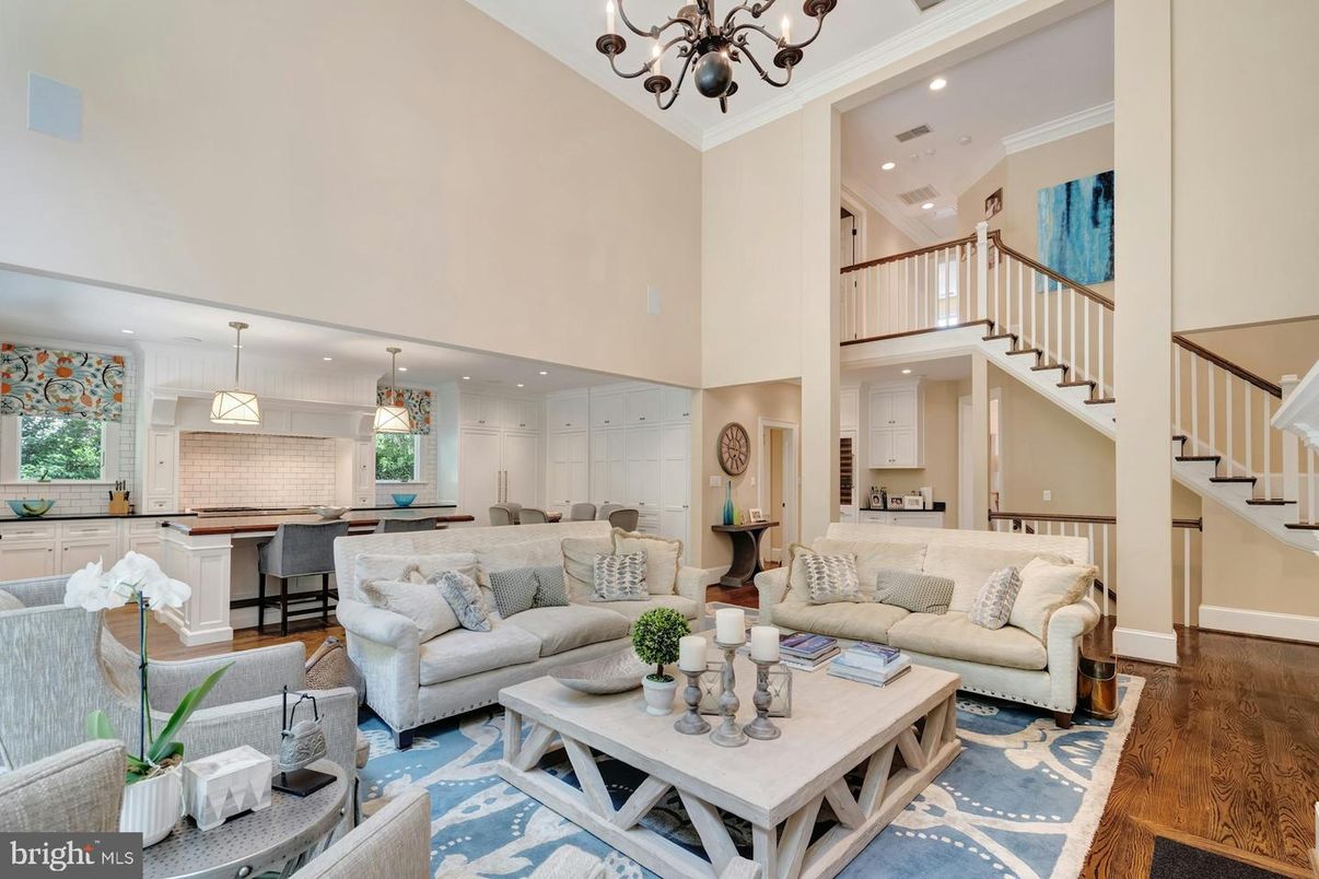 Chandelier, Dining room, Interior, Kitchen, Living room, Pendant Lights, Recessed Lighting, Wood Texture Flooring