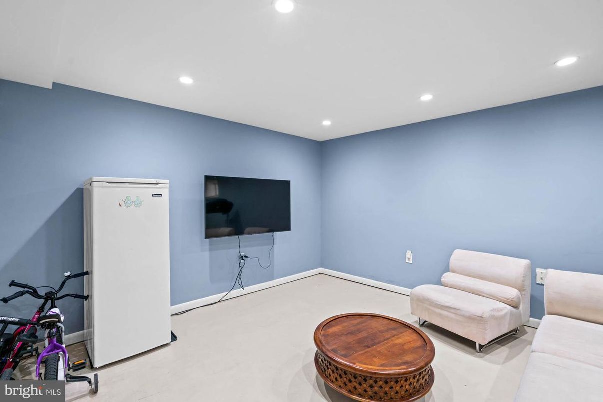 Interior, Recessed Lighting