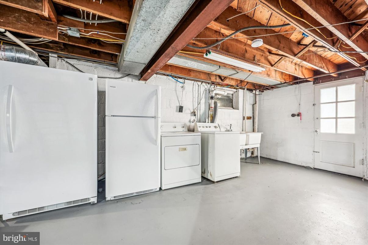 Interior, Utility Closets, Washer, Wooden Beams, Wooden Ceilings
