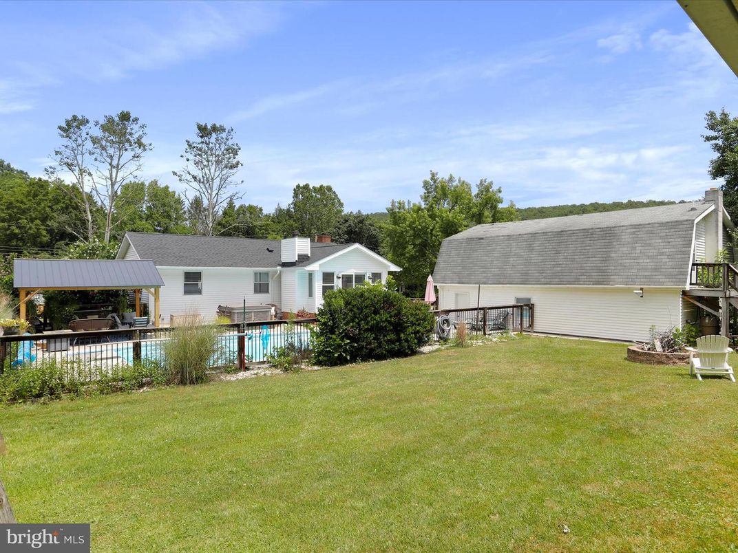 Backyard, Exterior, Pool