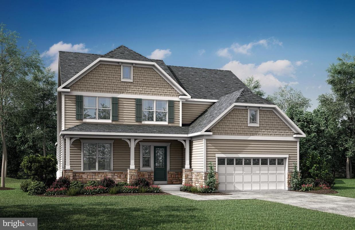 Attached, Exterior, Facade, American Craftsman