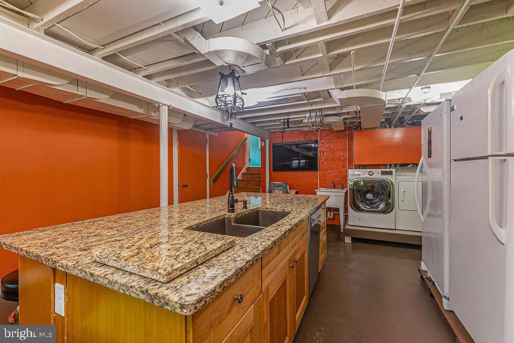 Interior, Washer