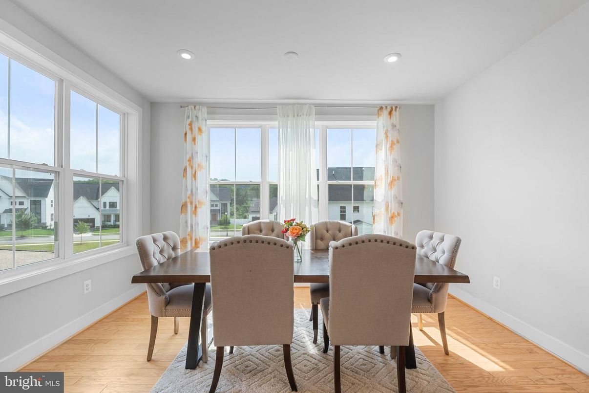 Dining room, Interior, Recessed Lighting, Wood Texture Flooring
