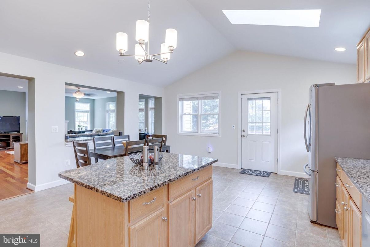 Chandelier, Dining room, Interior, Kitchen, Living room, Recessed Lighting