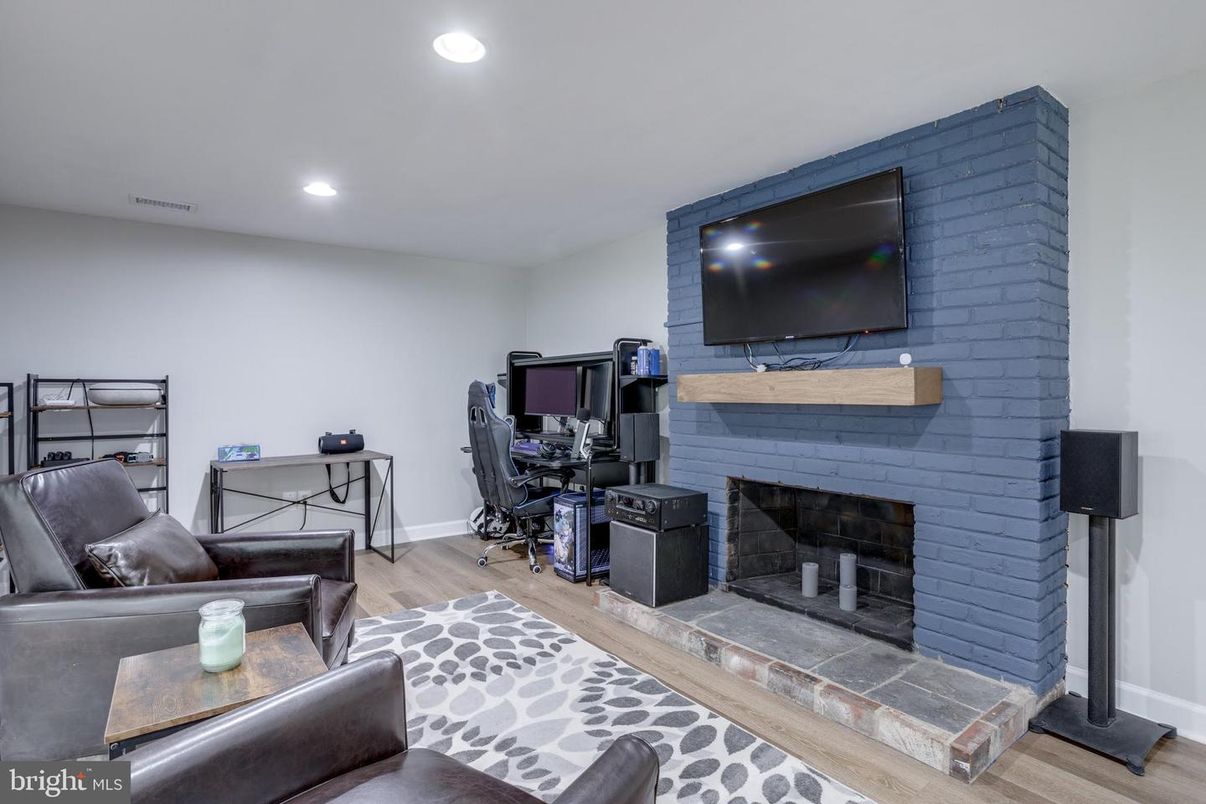 Fireplace, Home Office, Interior, Living room, Recessed Lighting, Wood Texture Flooring