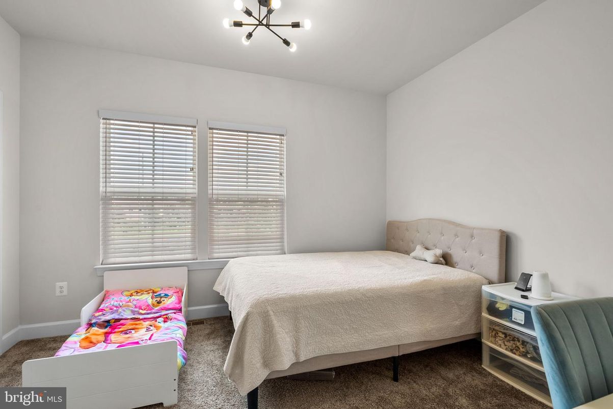 Bedroom, Interior, Pendant Lights