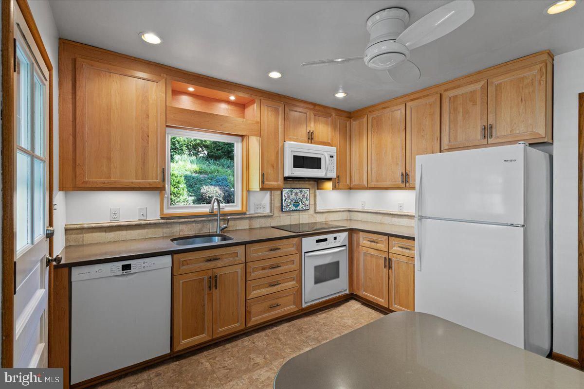 Interior, Kitchen, Recessed Lighting