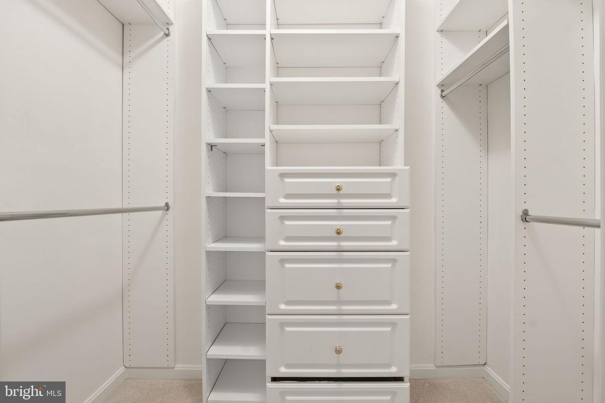 Interior, Walk-in Closets