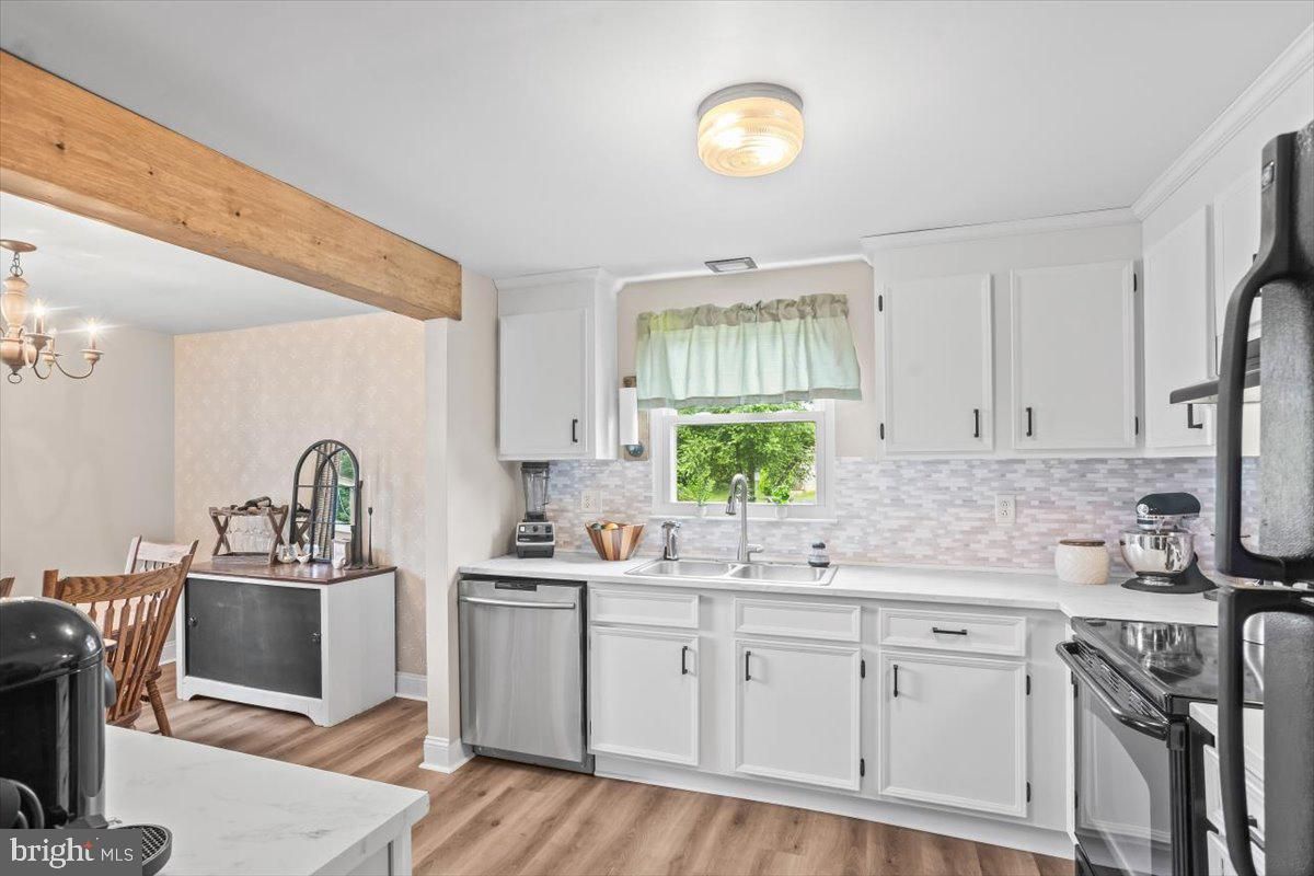 Interior, Kitchen, Wooden Beams, Wood Texture Flooring