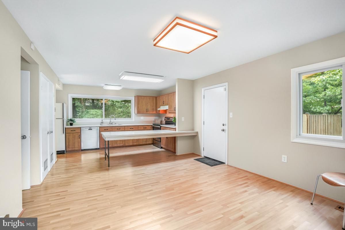Interior, Kitchen, Wood Texture Flooring