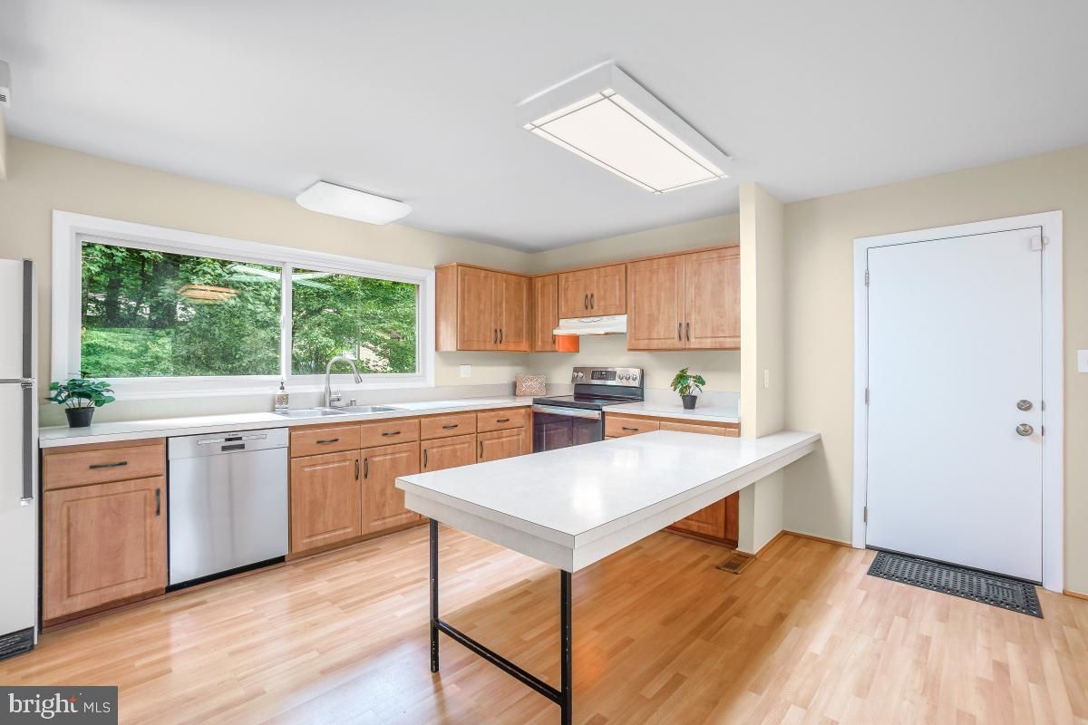 Interior, Kitchen, Wood Texture Flooring