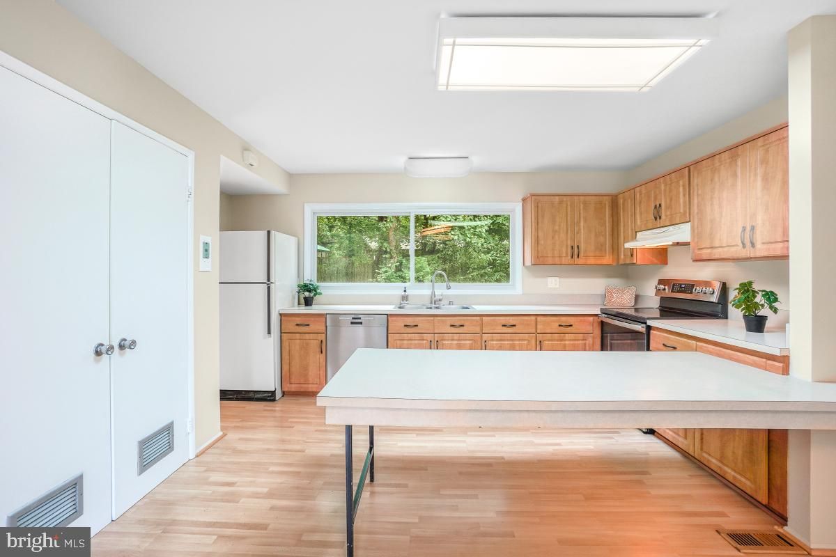 Interior, Kitchen, Wood Texture Flooring