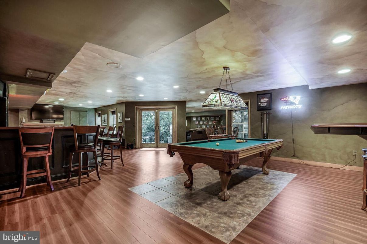 Billiard Table, Game Room, Interior, Pendant Lights, Recessed Lighting, Wood Texture Flooring