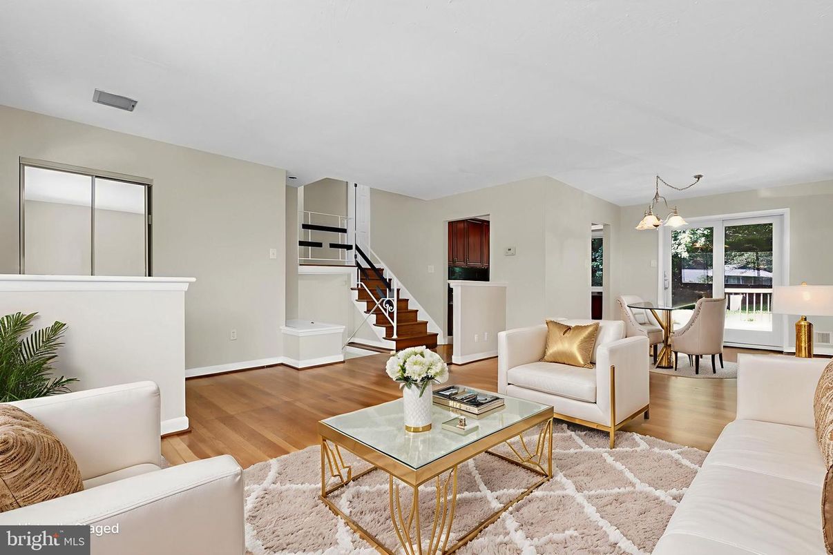 Dining room, Interior, Living room, Pendant Lights, Wood Texture Flooring