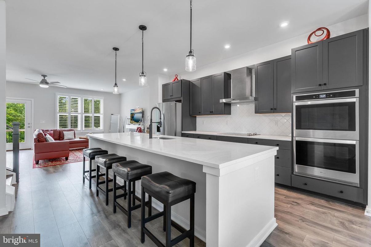 Interior, Kitchen, Living room, Pendant Lights, Recessed Lighting, Stainless Steel Appliances, Wood Texture Flooring